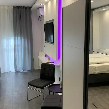 Central Apartment 2 Novi Sad Exterior photo
