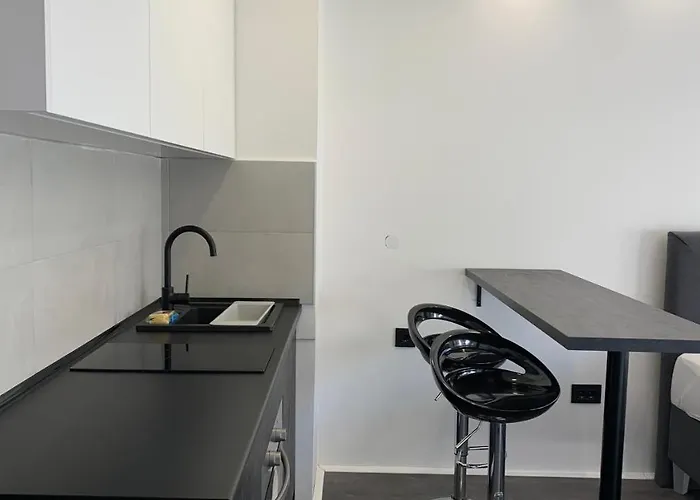 Central Apartment 2